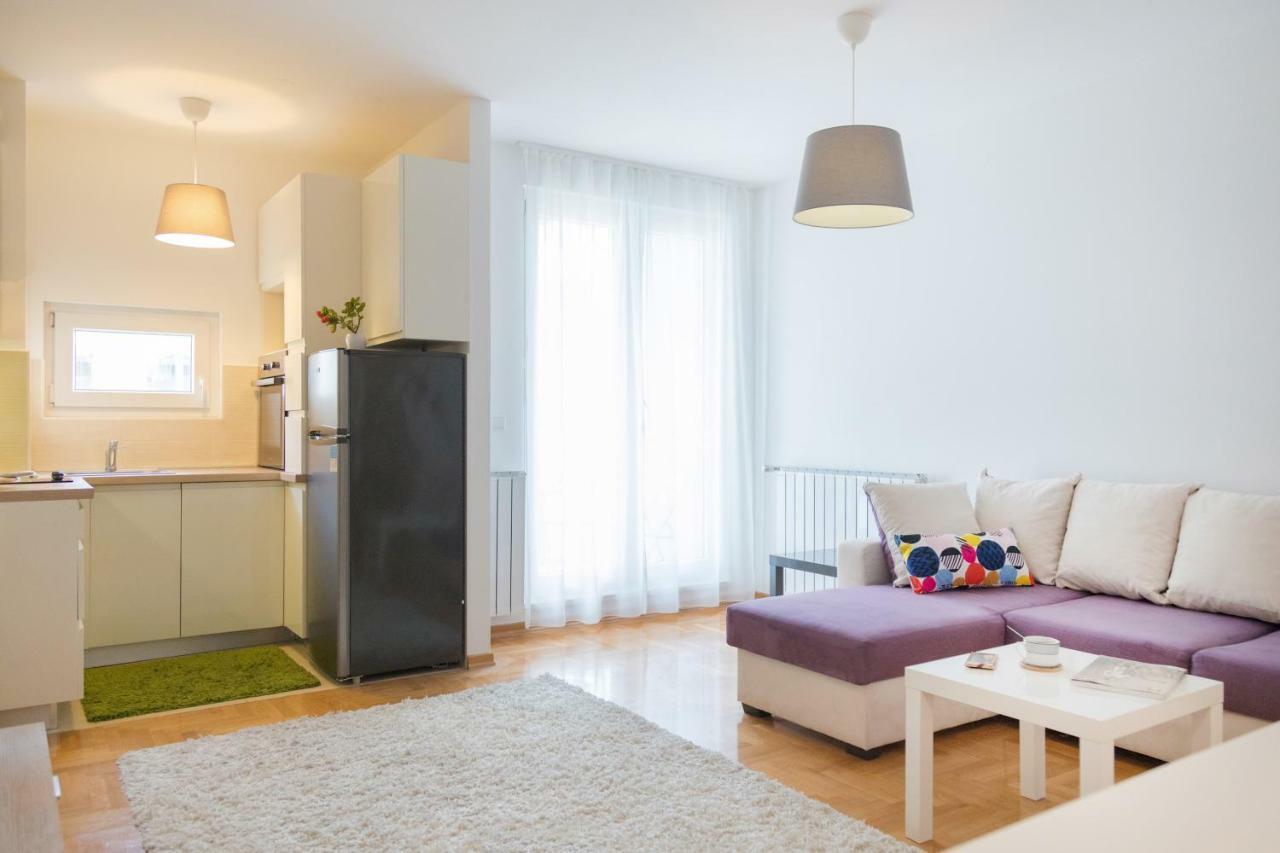 Cute And Sunny In With Balcony & Free Parking