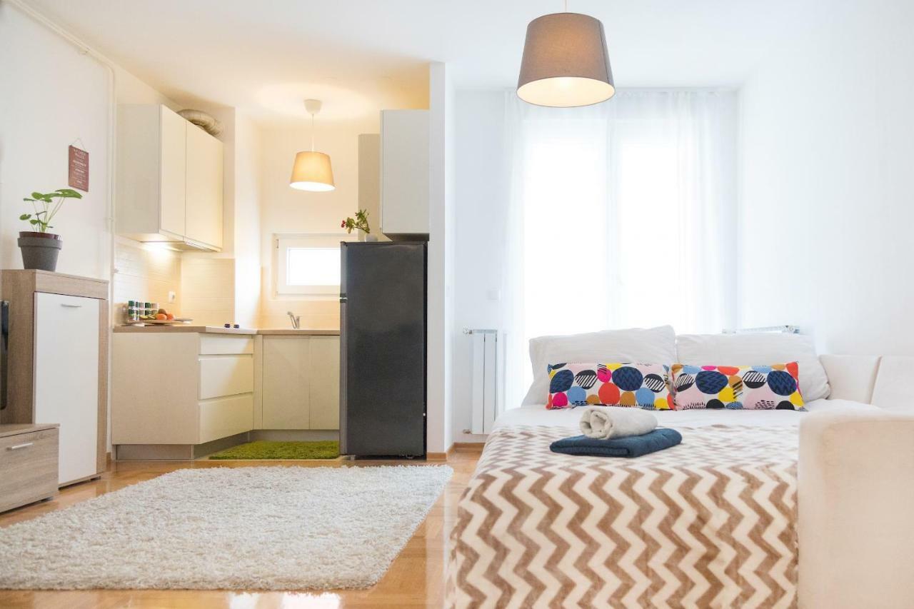 Cute And Sunny In With Balcony & Free Parking